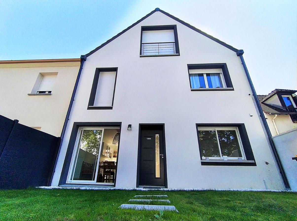 Dream Of Mediterranean House, Jacuzzi, Bbq, Delices Ensoleilles Sartrouville Exterior photo