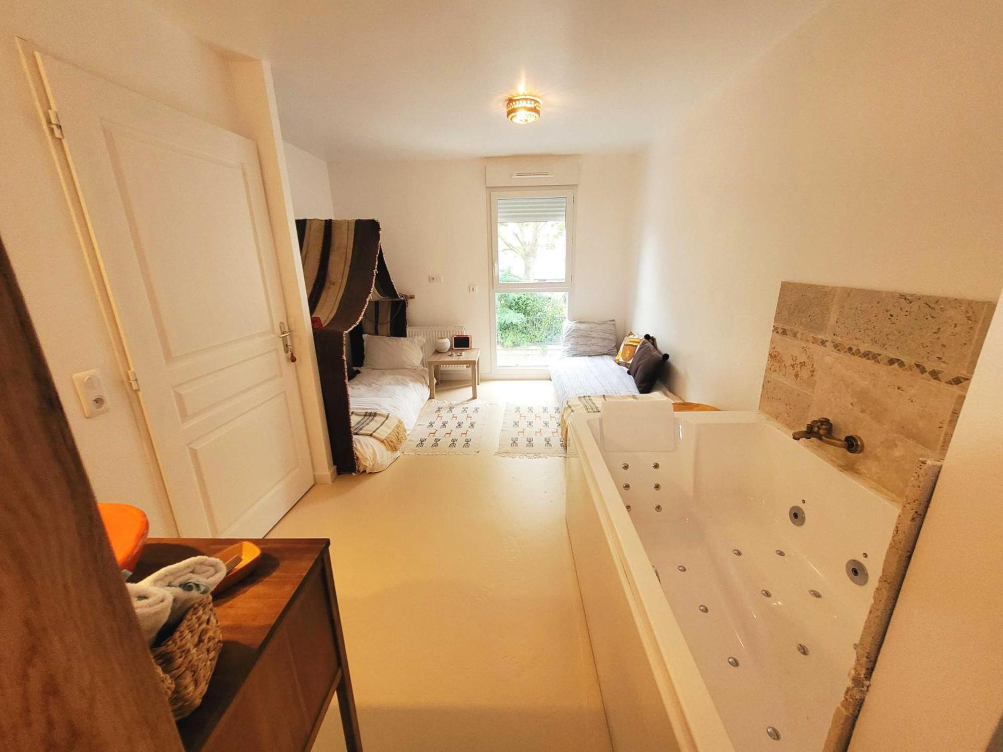 Dream Of Mediterranean House, Jacuzzi, Bbq, Delices Ensoleilles Sartrouville Exterior photo